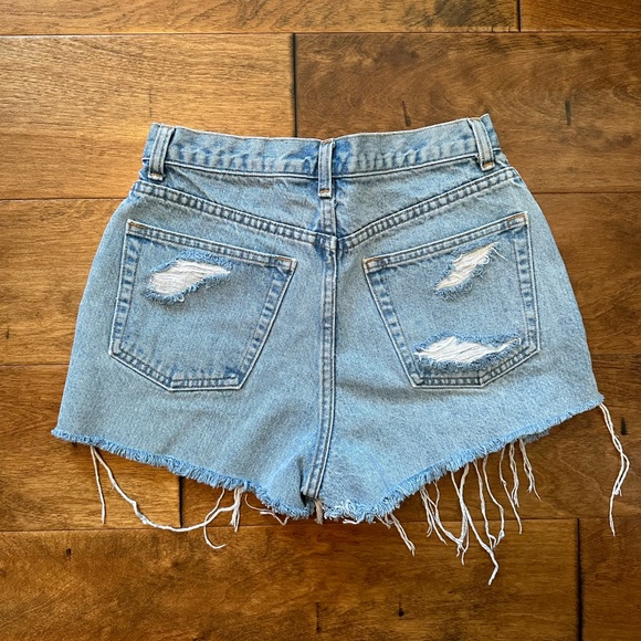 VINTAGE Gap denim shorts - Picture 3 of 3